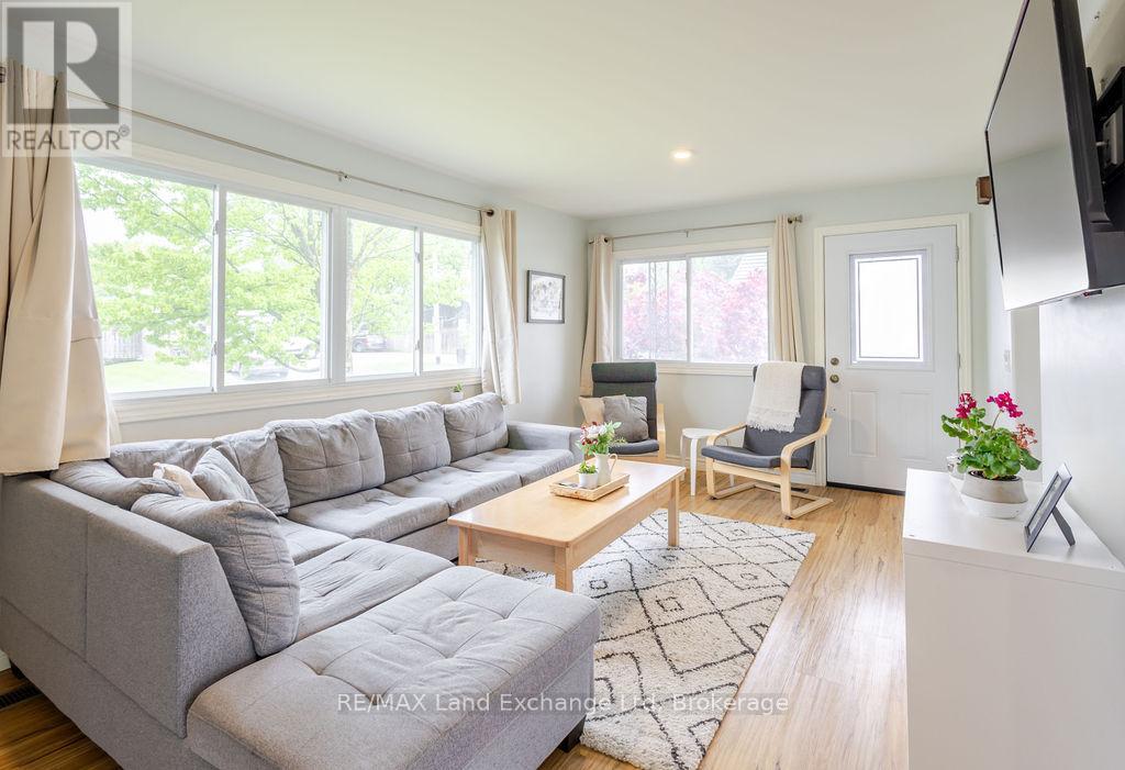 463 WOLSLEY STREET - 6