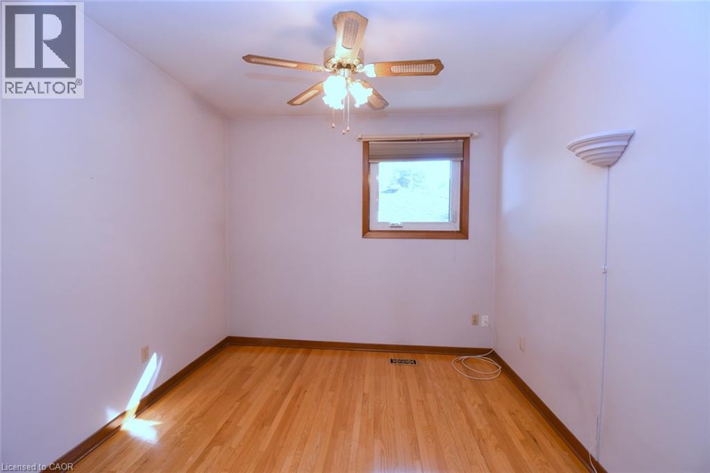 5 ROGERS Road - Image 17