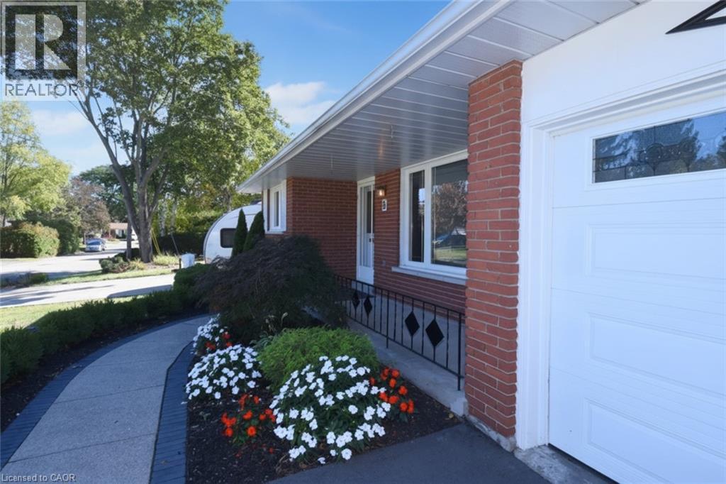 5 ROGERS Road - 2