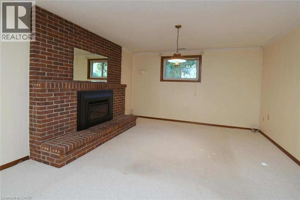 5 ROGERS Road - 20