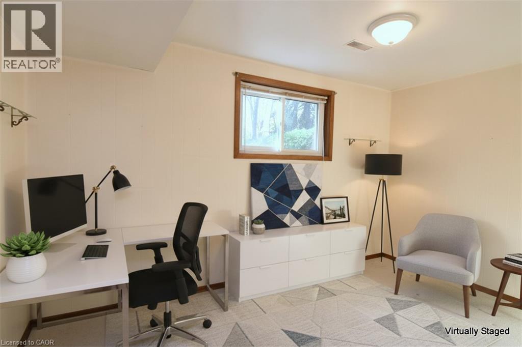 5 ROGERS Road - Image 23