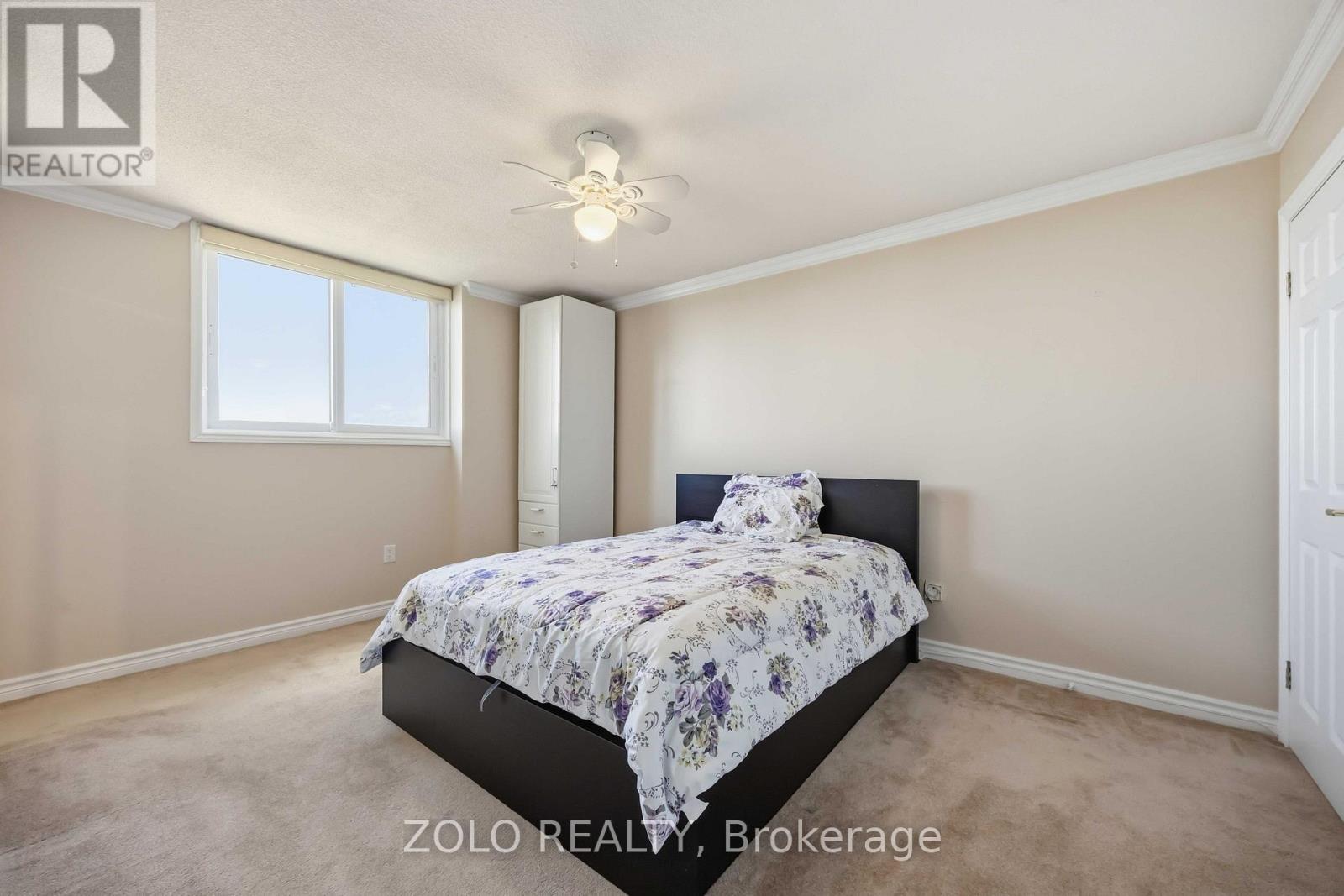 2003- 812 Burnhamthorpe Road, Toronto, ON photo 12