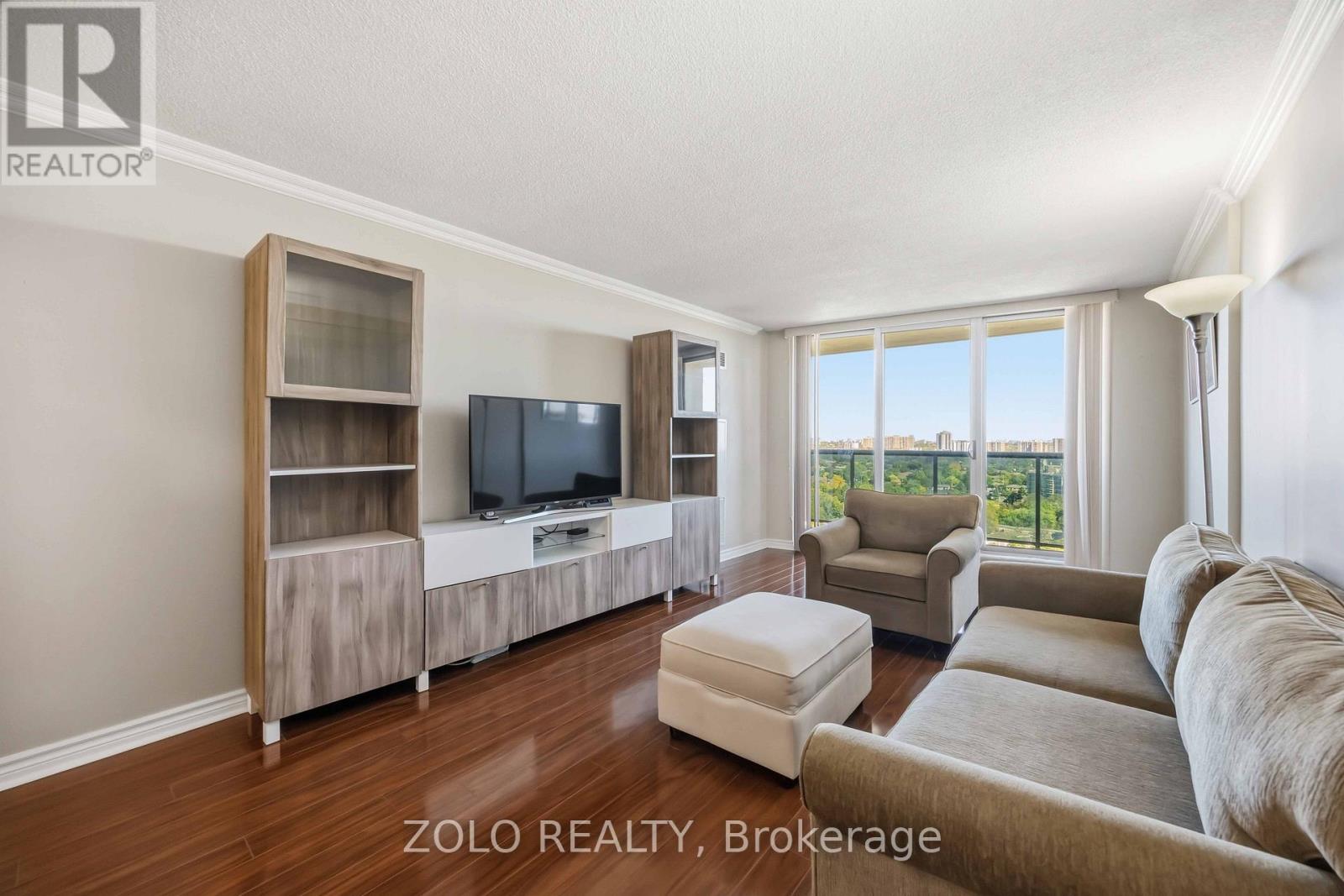 2003- 812 Burnhamthorpe Road, Toronto, ON photo 19