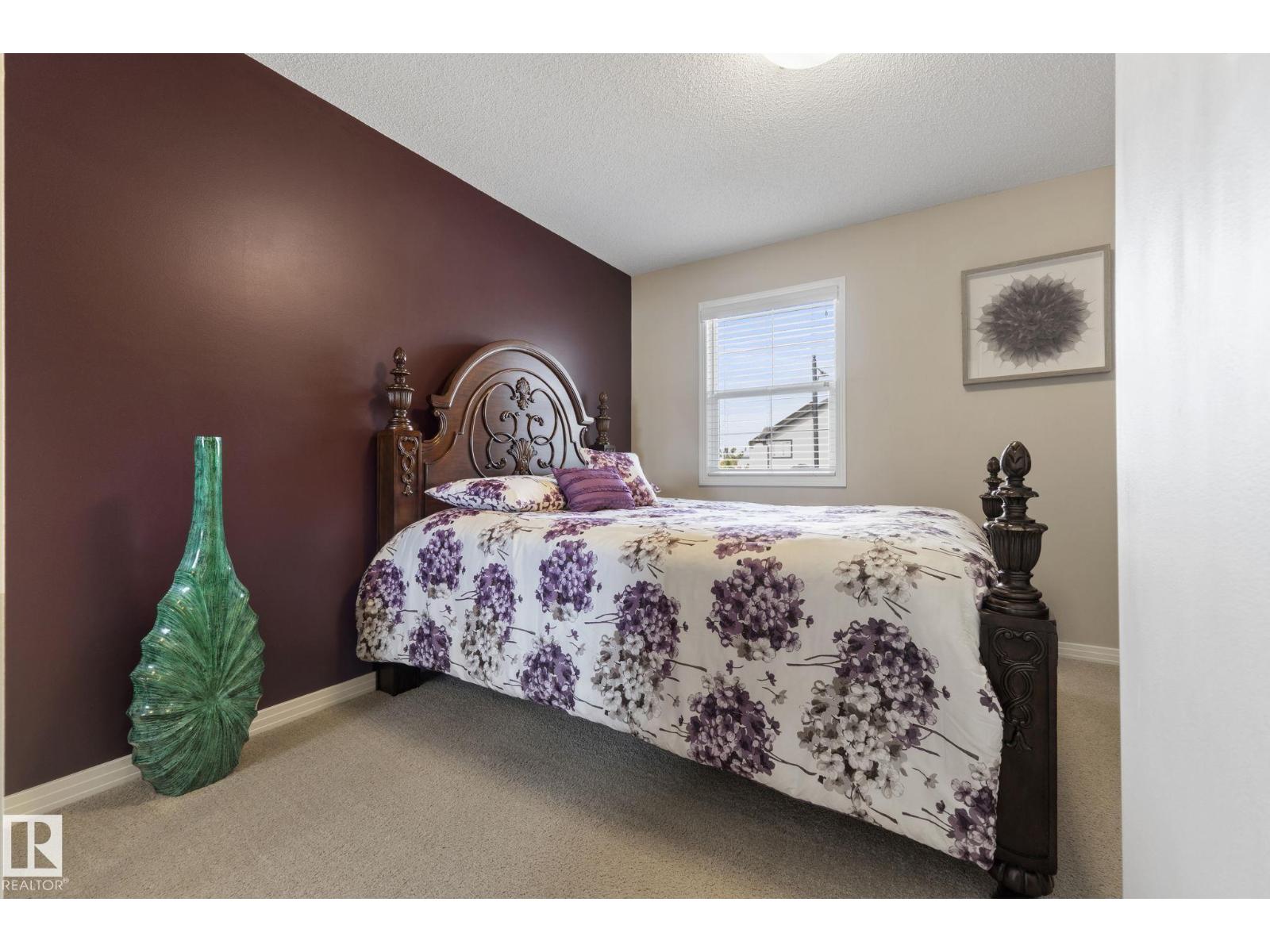 5915 6 AV SW - 33