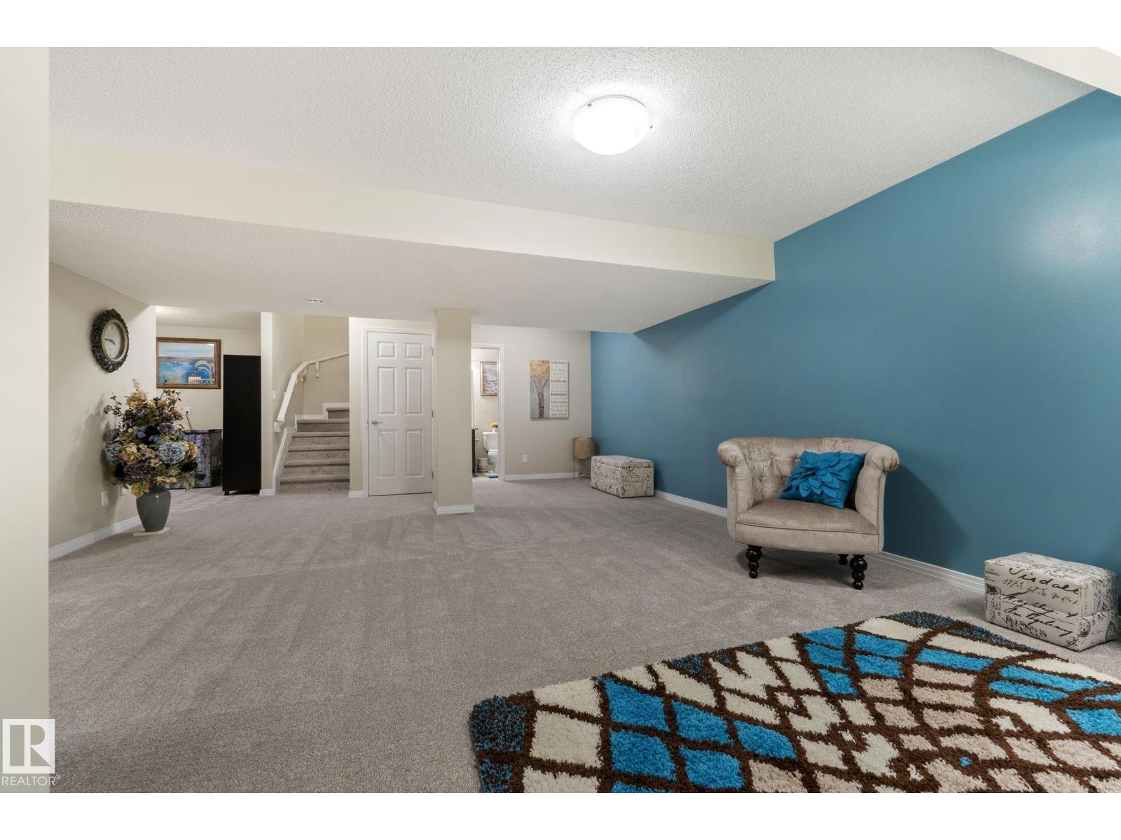 5915 6 AV SW - 49