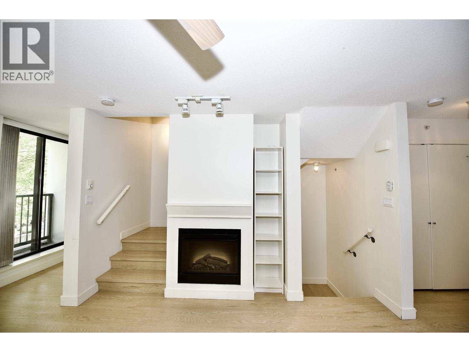 6 1185 THE HIGH STREET, Coquitlam - Image 1
