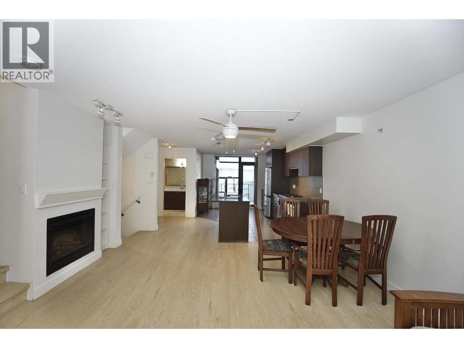 6 1185 THE HIGH STREET, Coquitlam - Image 1