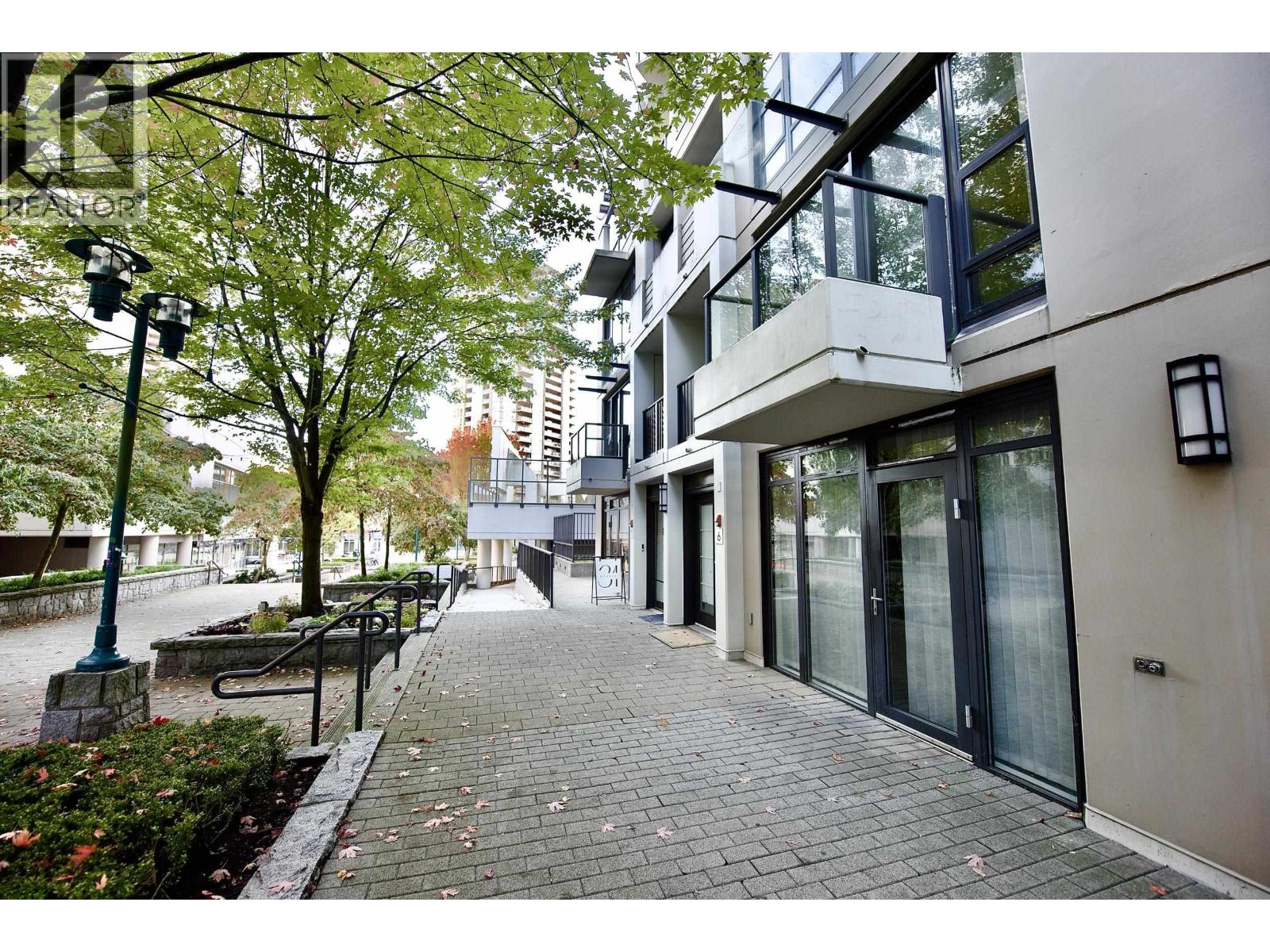 6 1185 THE HIGH STREET, Coquitlam - Image 1