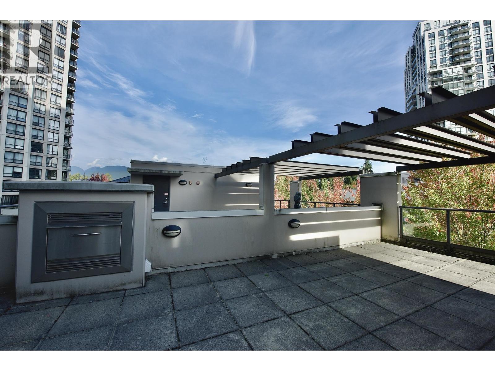 6 1185 THE HIGH STREET, Coquitlam - Image 1