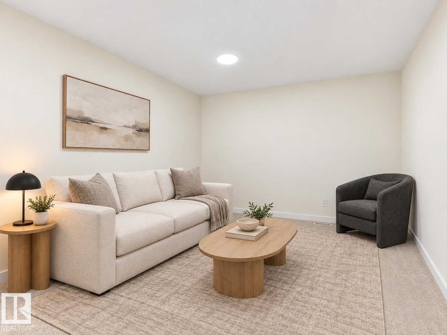 1096 MCLEOD AV - 6