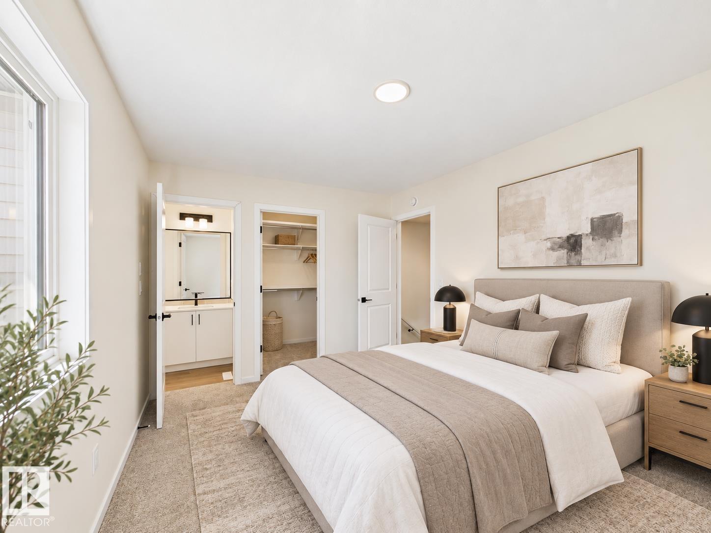 1096 MCLEOD AV - 10