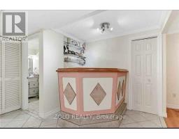 Lower - 1 Garrow Drive W, Hamilton, ON L9C6G8 Photo 9