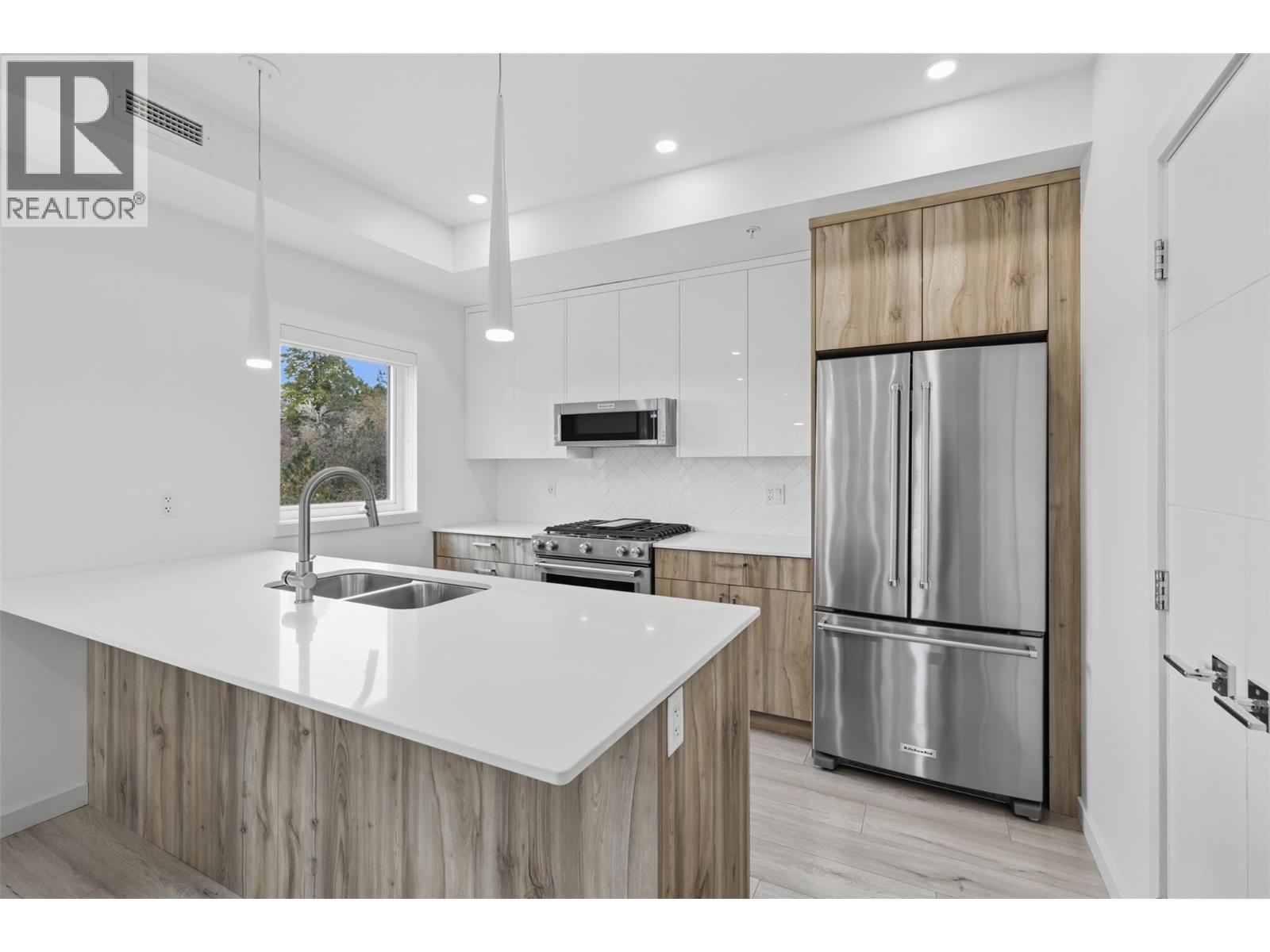 1405 SPRINGHILL Drive Unit# 2103, Kamloops