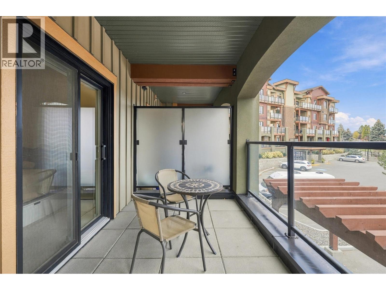 #2103 1405 SPRINGHILL Drive - 32