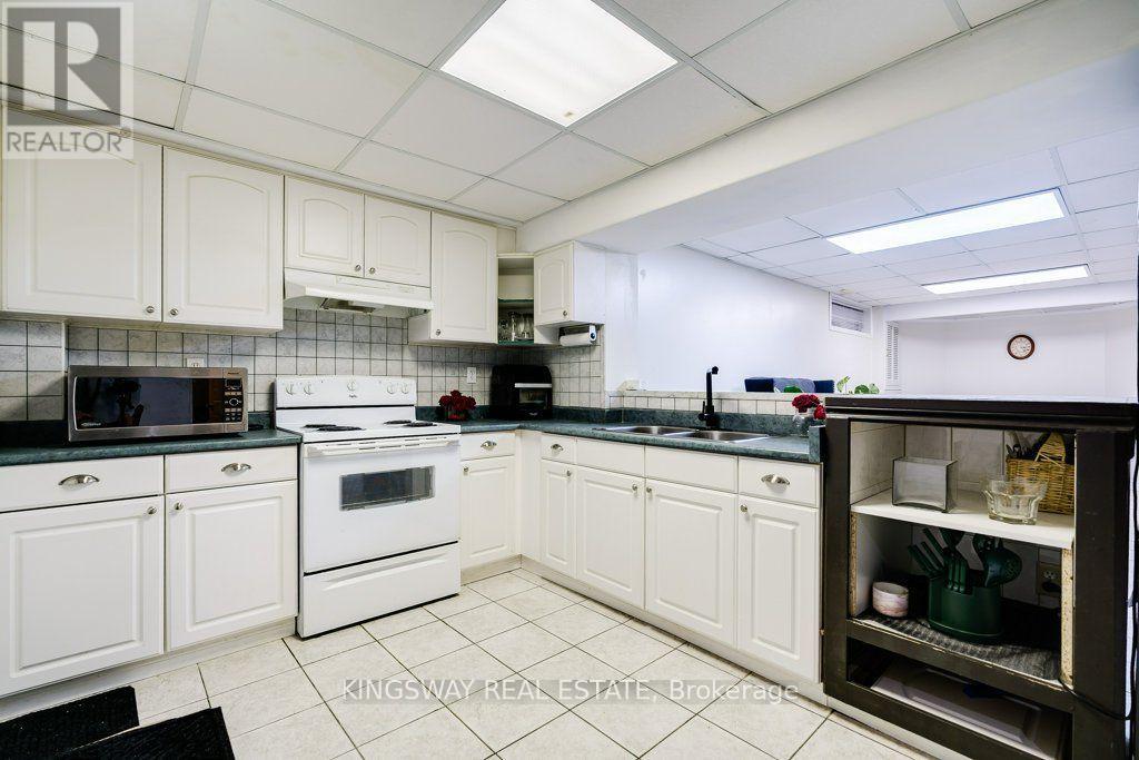 501 ASHPRIOR AVENUE - Image 39