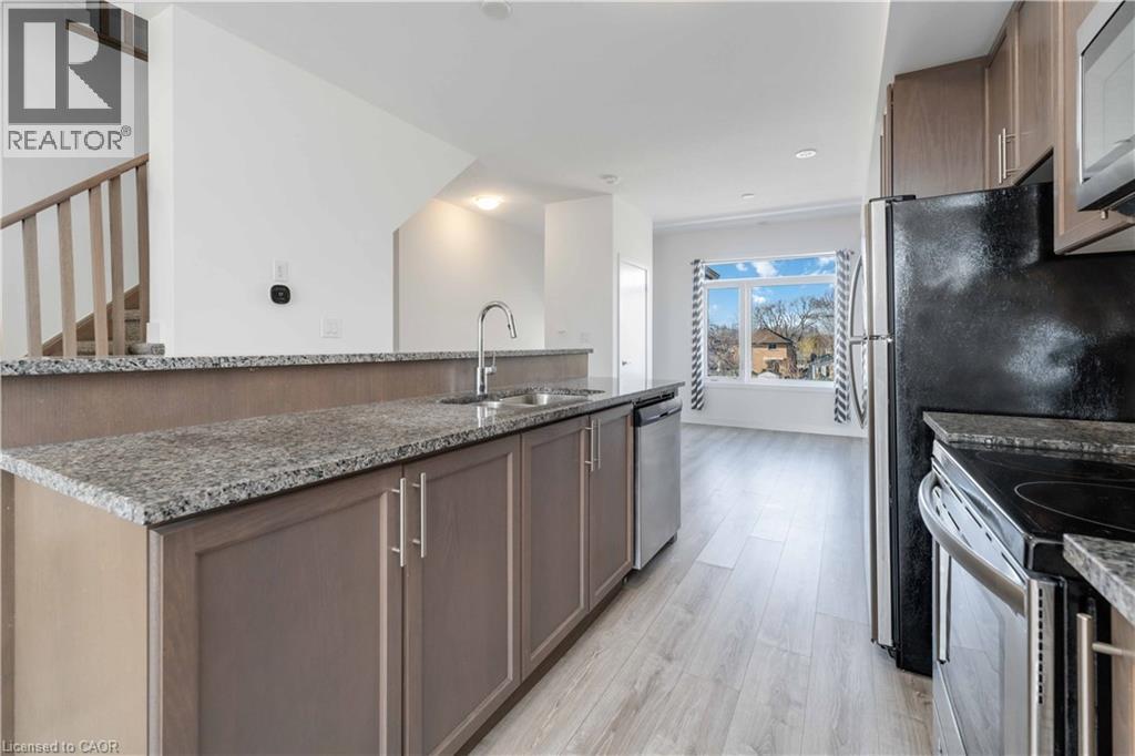 590 NORTH SERVICE Road Unit# 12, Stoney Creek — photo 7
