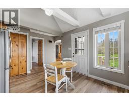 12 Thaddee Street, photo 18