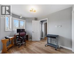 12 Thaddee Street, photo 22