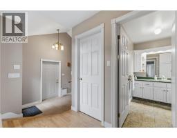 12 Thaddee Street, photo 21