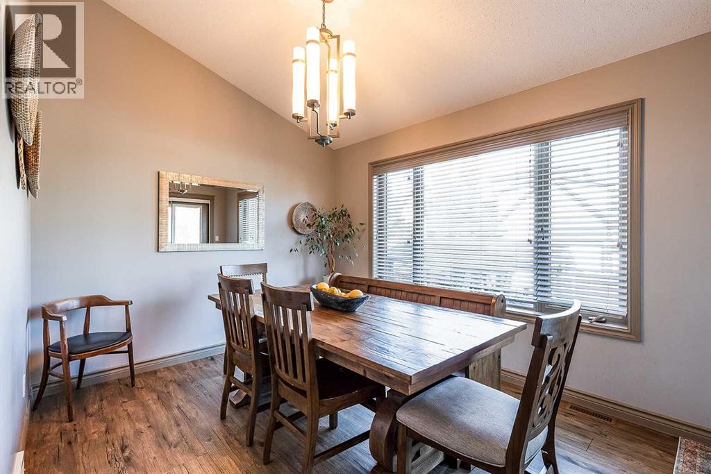 588 Vista Drive SE - 21