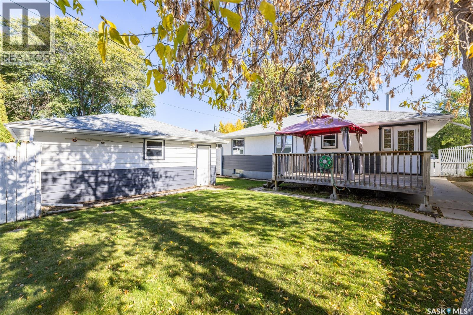 2522 William AVENUE - 33