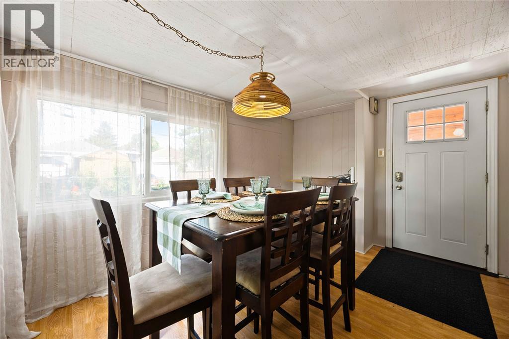 209 Felix Street — photo 15