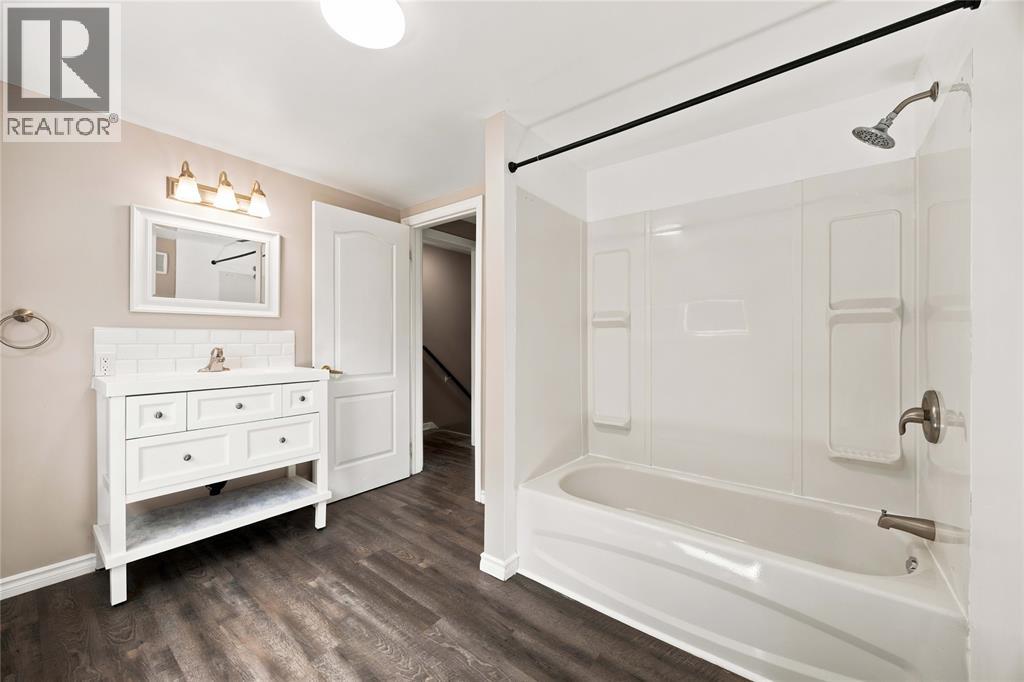 209 Felix Street — photo 28
