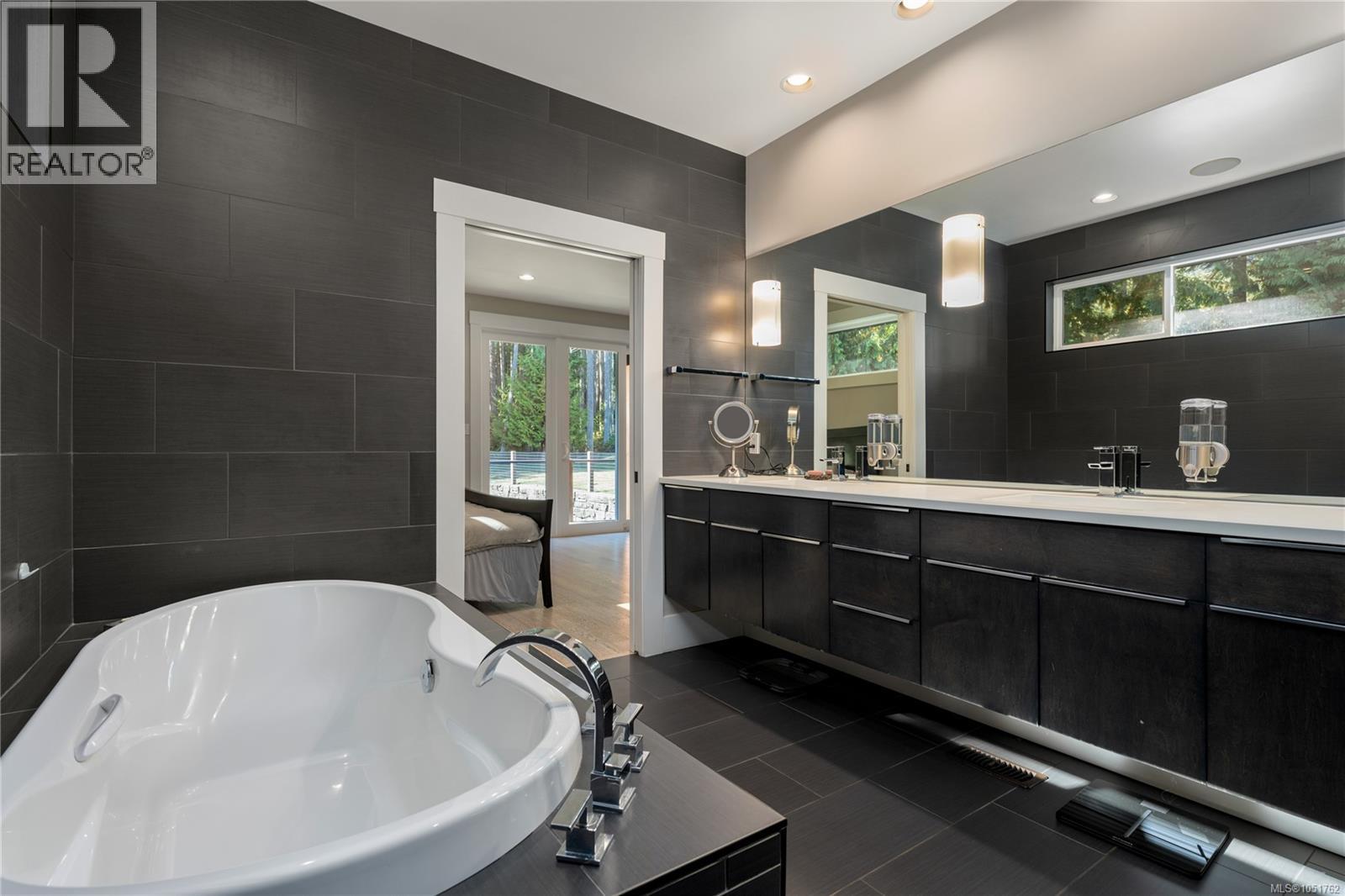 3349 Creekside Pl - Image 19