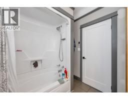 1029 Herd Rd, Duncan, BC V9L5W9 Photo 18