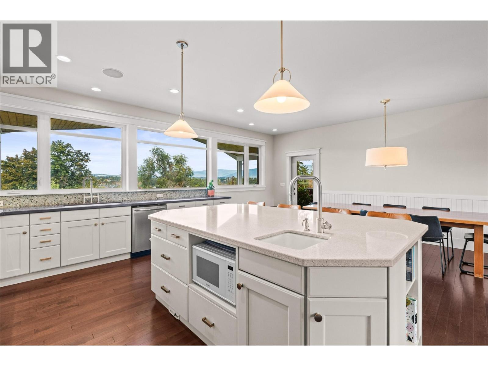 3690 Sage Avenue - 22