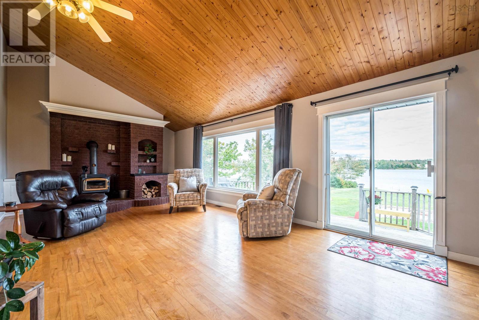 1724 Crowell Road - 10