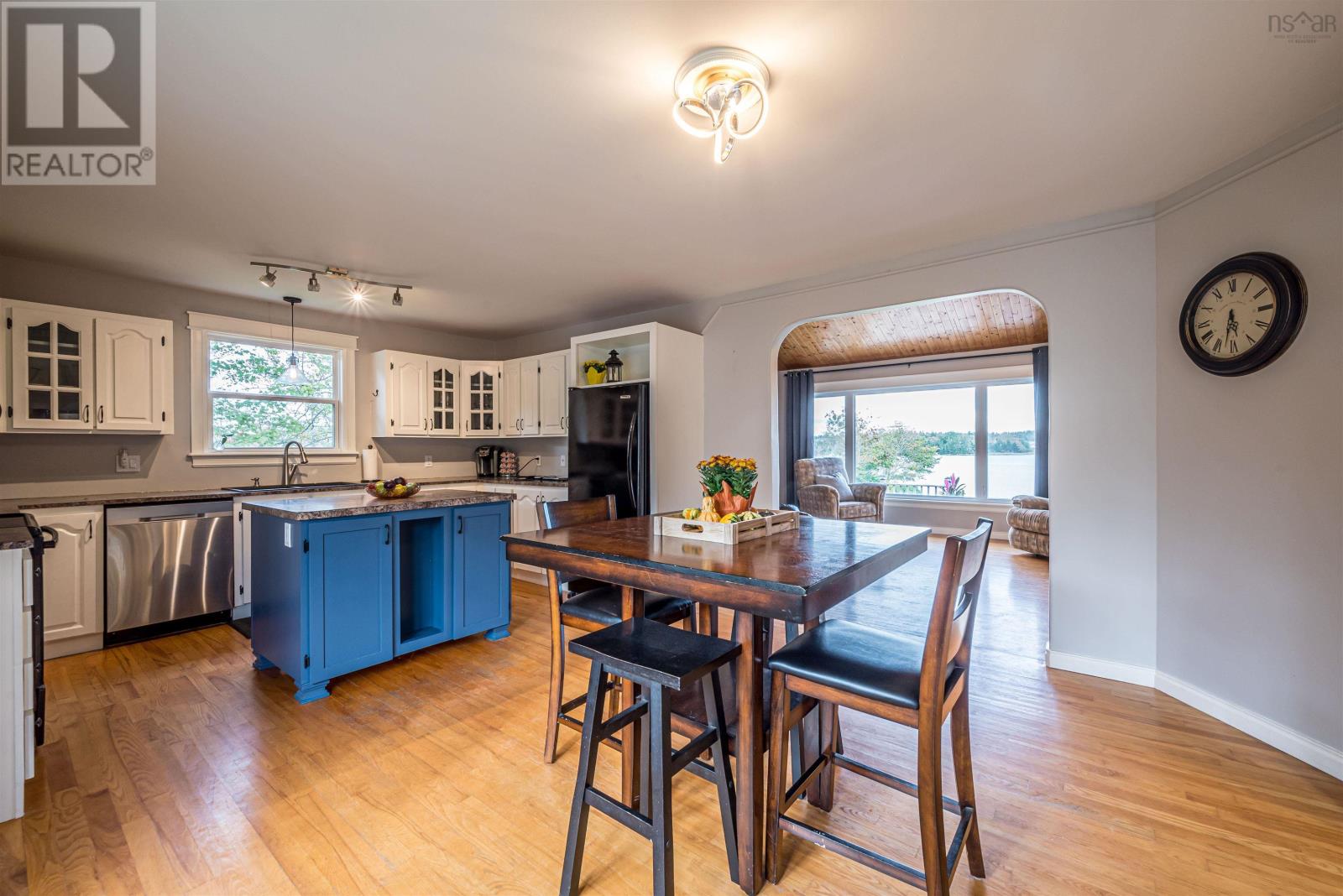 1724 Crowell Road - Image 7