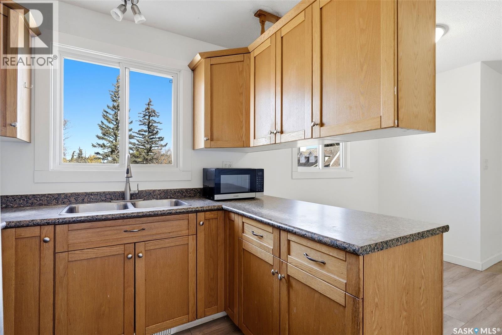 1502 Grosvenor STREET, Regina — photo 10