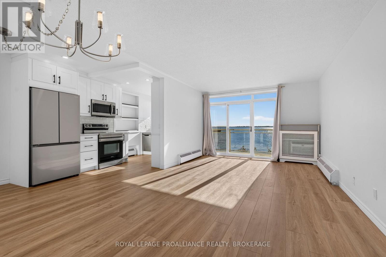 #306 1 MOWAT AVENUE - Image 11