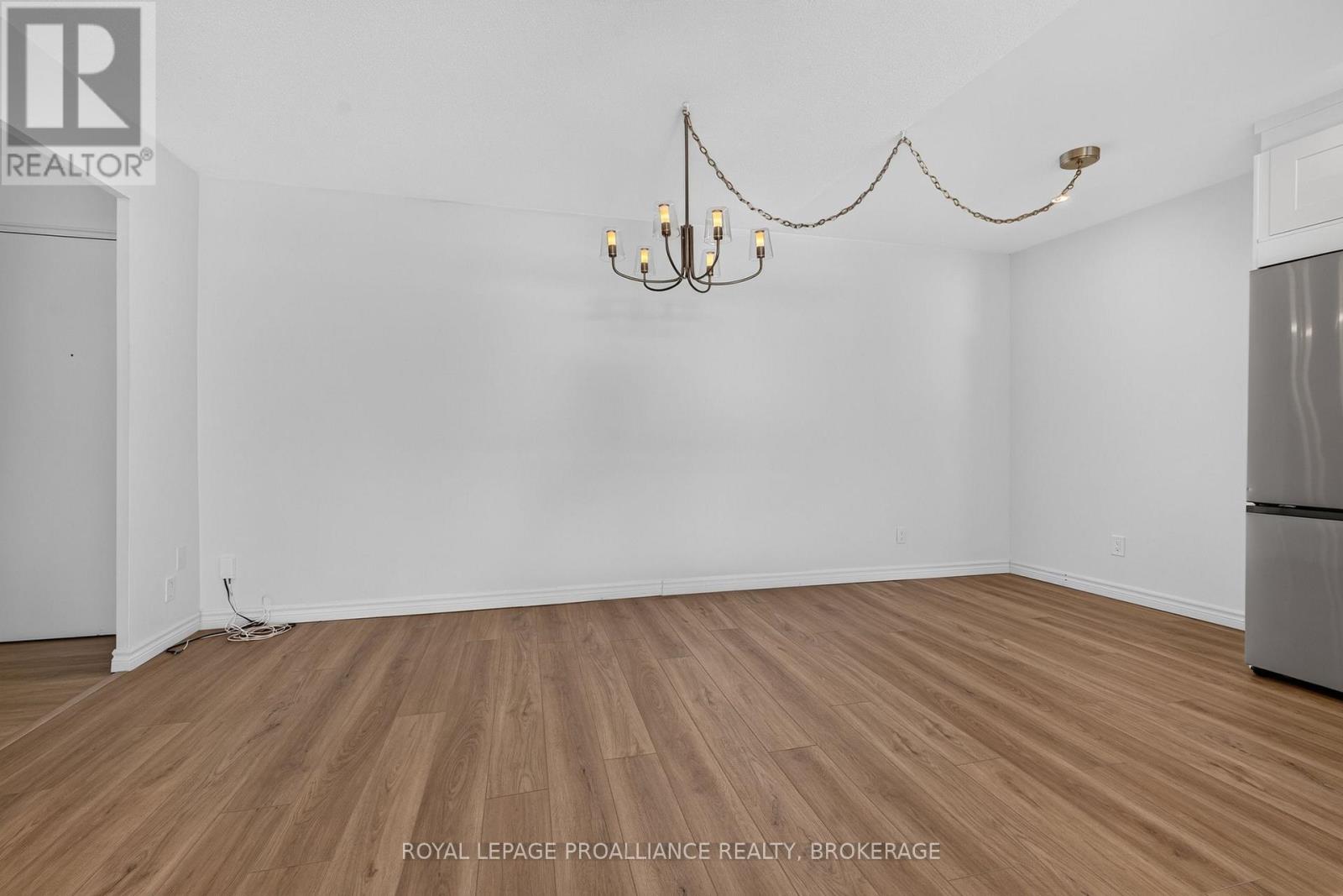 #306 1 MOWAT AVENUE - Image 12