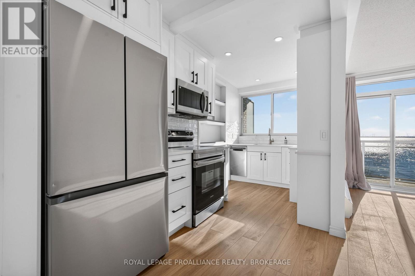 #306 1 MOWAT AVENUE - Image 15