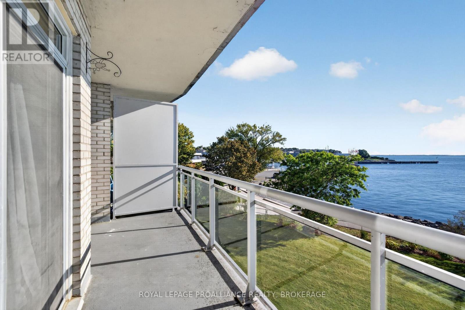 #306 1 MOWAT AVENUE - 20