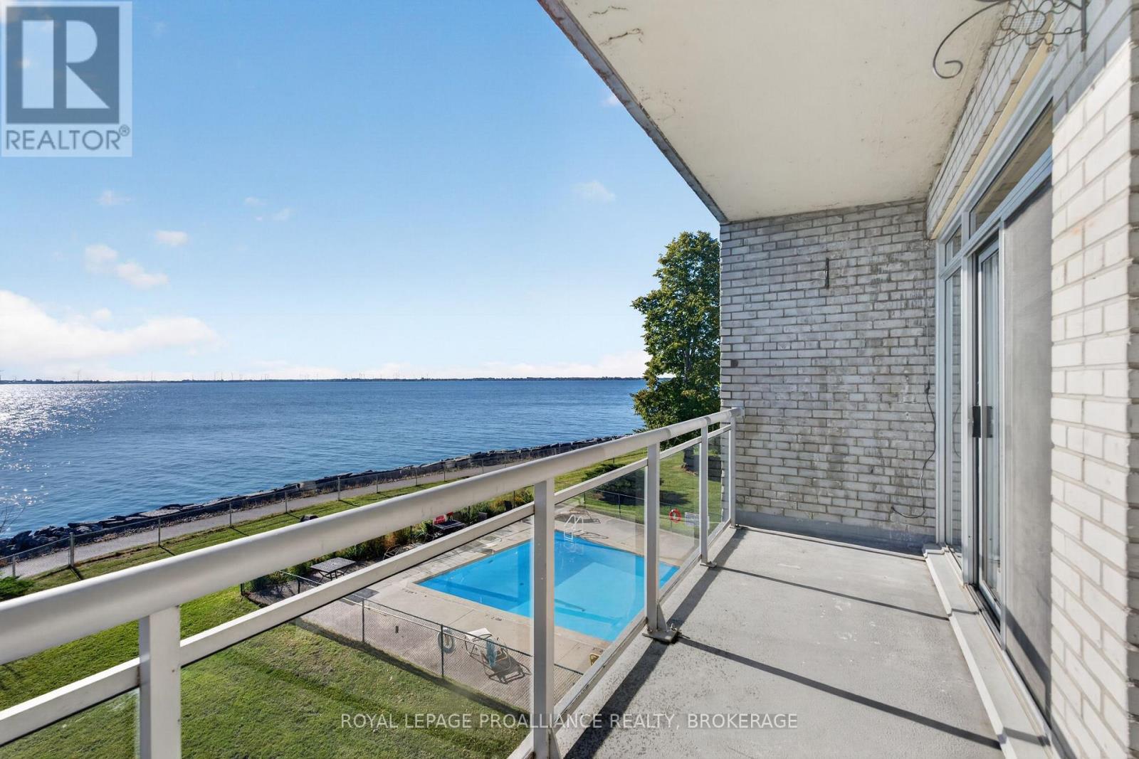 #306 1 MOWAT AVENUE - 23