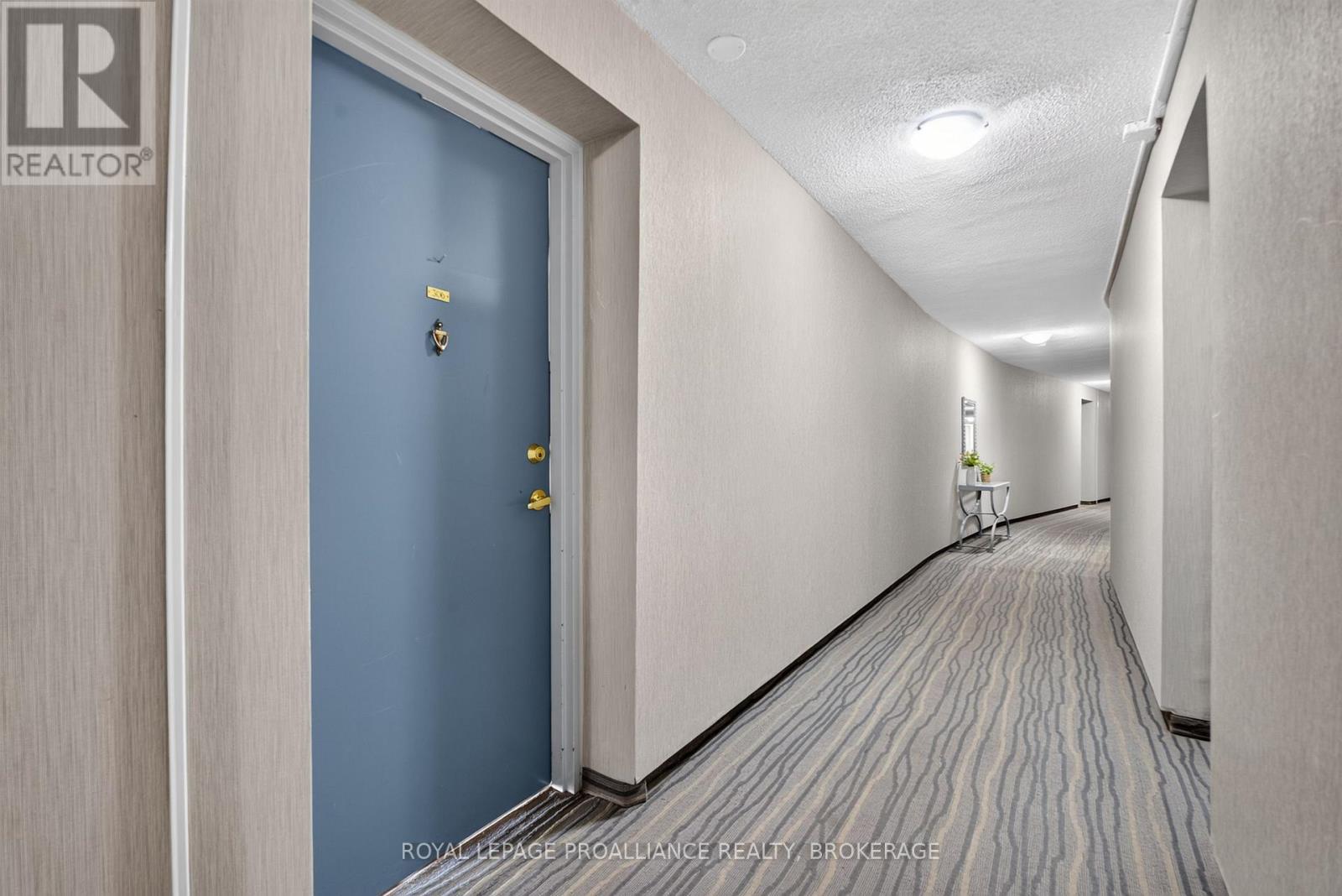 #306 1 MOWAT AVENUE - Image 25