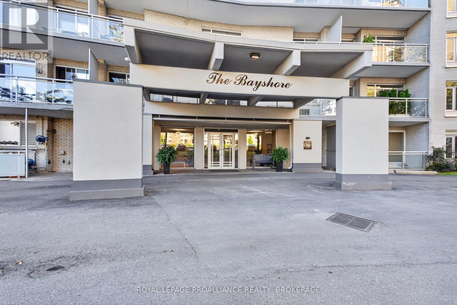 #306 1 MOWAT AVENUE - Image 39