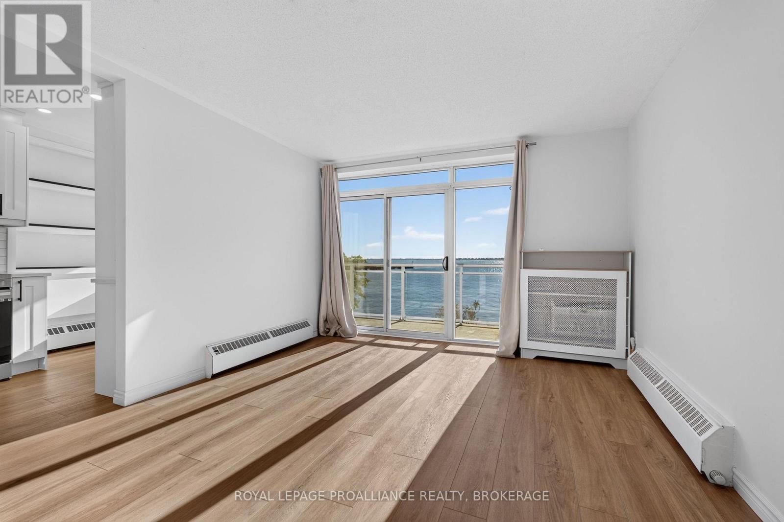#306 1 MOWAT AVENUE - 9