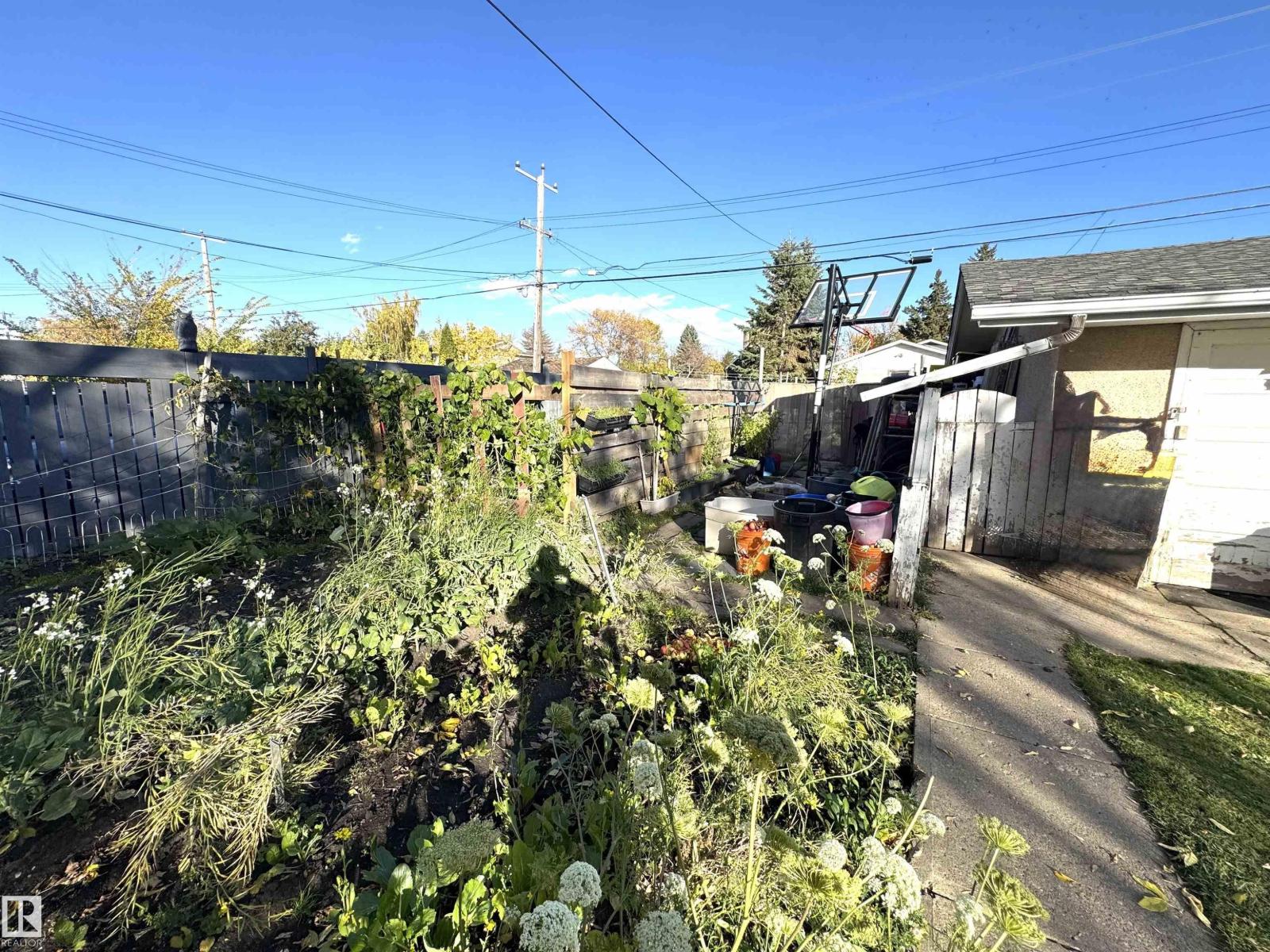 8108 124 AV NW - Image 17