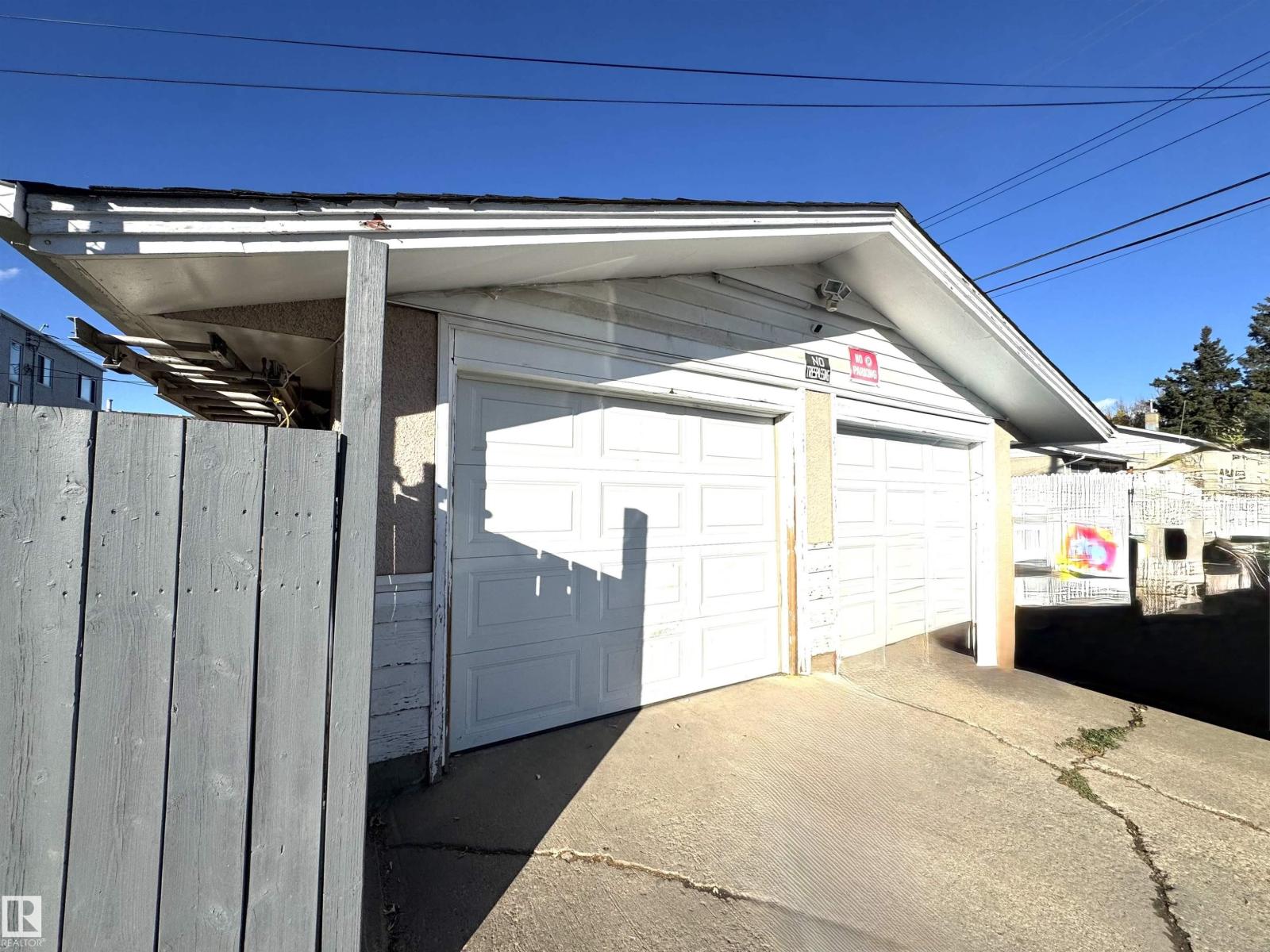 8108 124 AV NW - 19