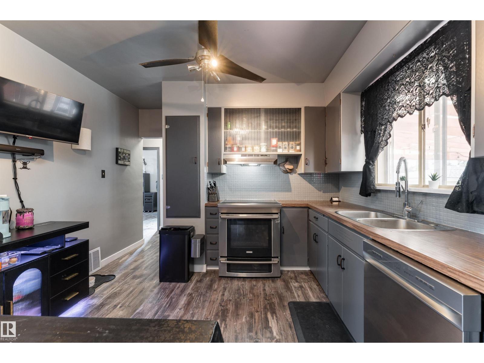 13220 77 ST NW - 13