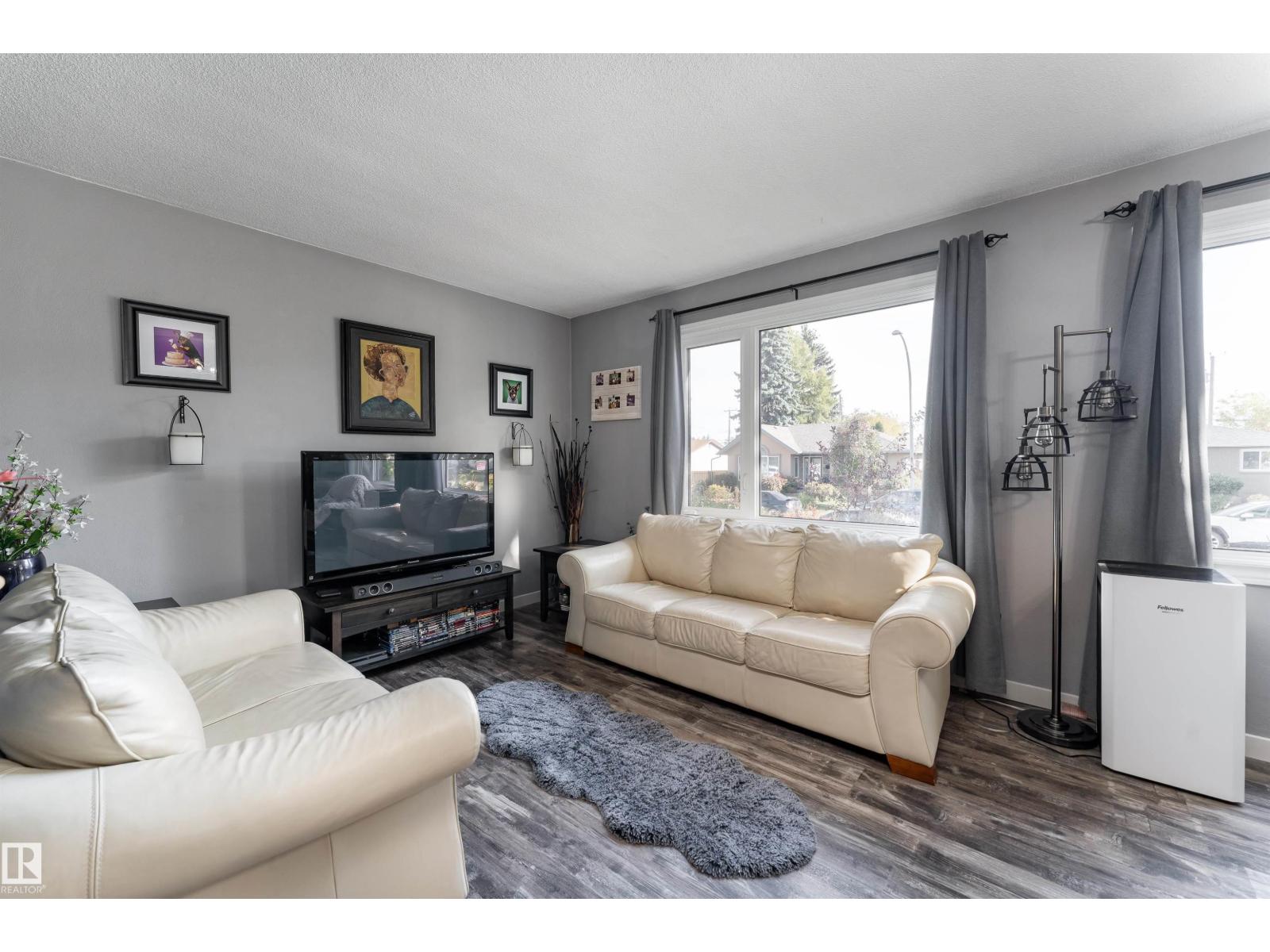 13220 77 ST NW - 4