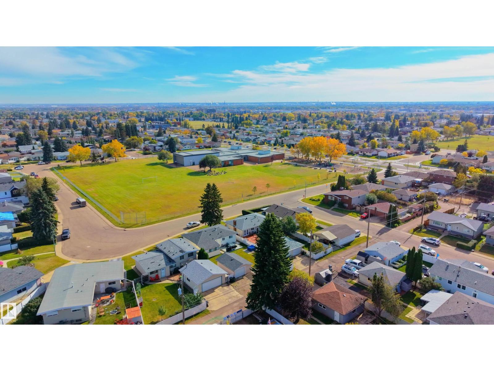 13220 77 ST NW - 55