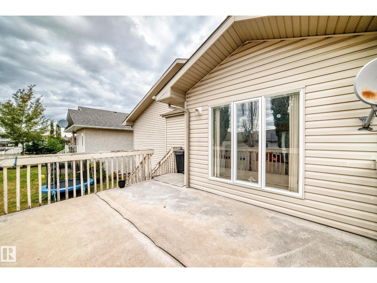 3460 30 St NW - 16