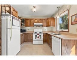 Family room - 518 Bronson Crescent, Saskatoon, SK S7J5E3 Photo 10
