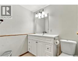 518 Bronson Crescent, Saskatoon, SK S7J5E3 Photo 24