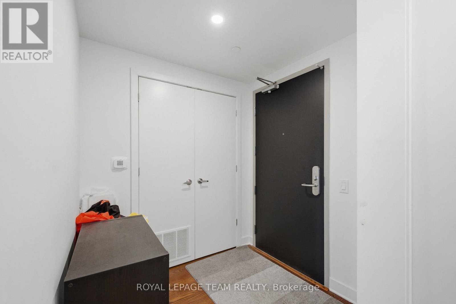 180 George Street — photo 12